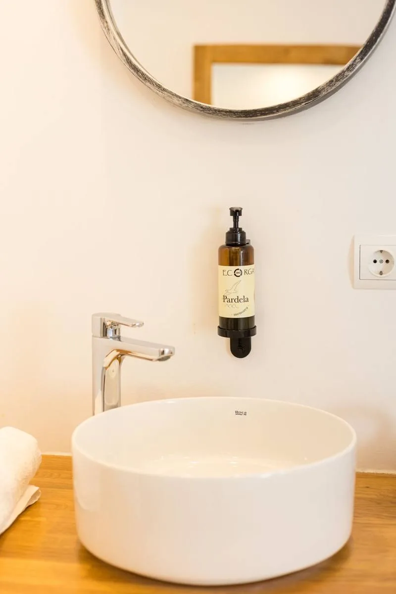 Baño de Pardela Rooms, Es Castell